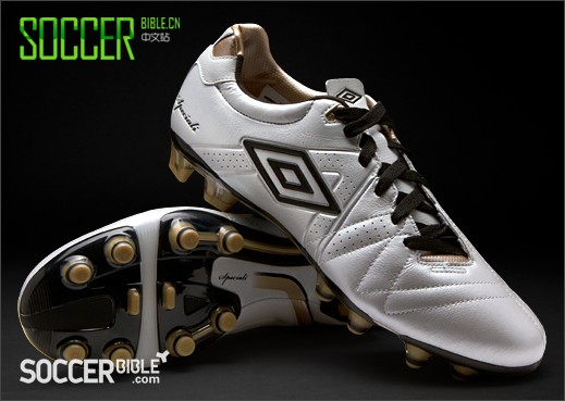 Umbro Speciali 3 Pro Football Boots - White/Black/Pewter