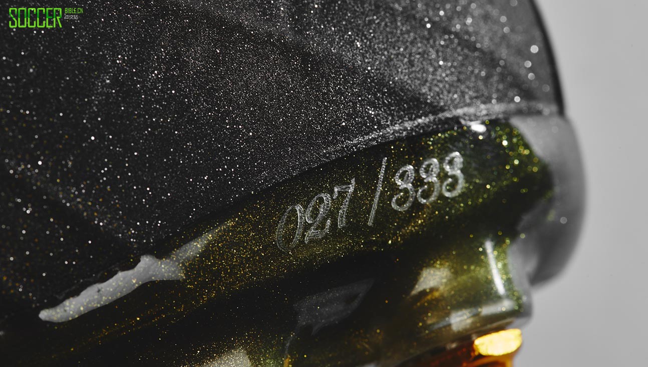 nike-cr-rare-gold-closer-look-img5