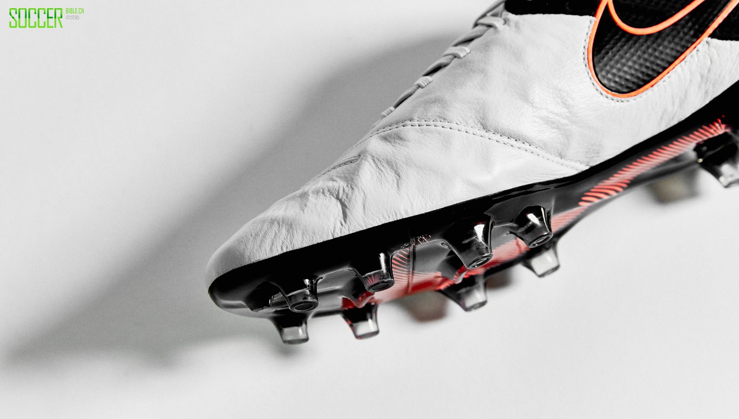 tiempo-legend-vi-white-img10