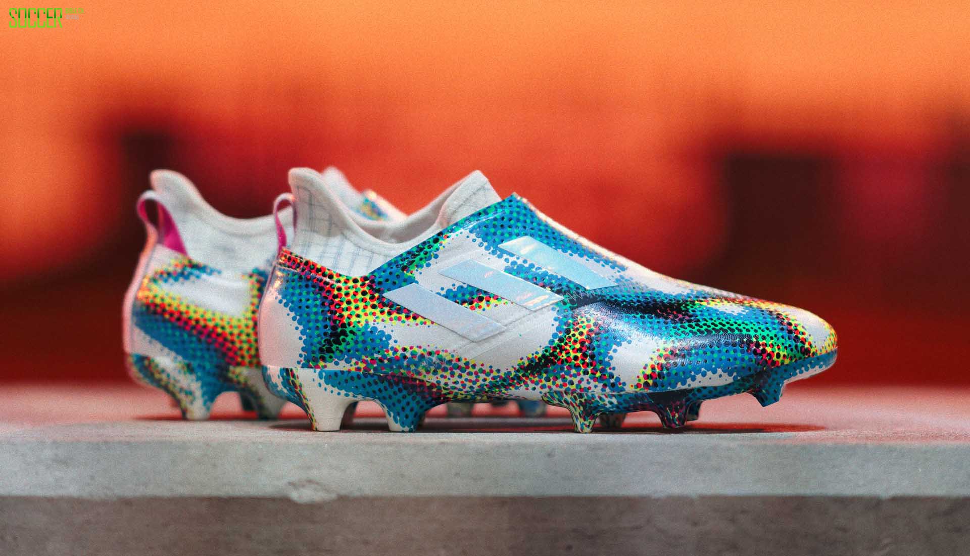 9-glitch-adidas-virtuso