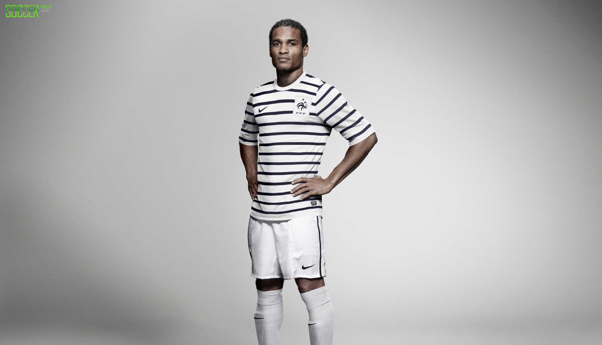 《SoccerBible》评选出的十年前TOP 30球衣